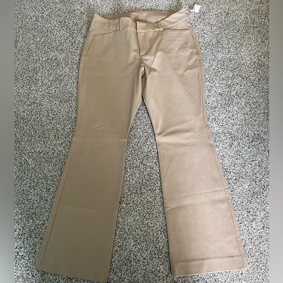 NWT Old Navy Flare Pixie Pant - Picture 4 of 5